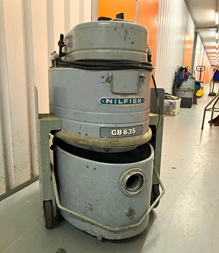 Nilfisk 635 bagged canister - nilfisk, gb